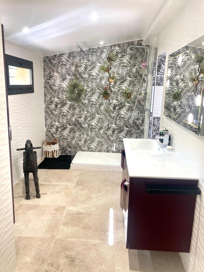 Maison De Charme Avec Piscine Et Jacuzzi Dans Cadre Exceptionnel Proche Marseille Mirabeau エクステリア 写真
