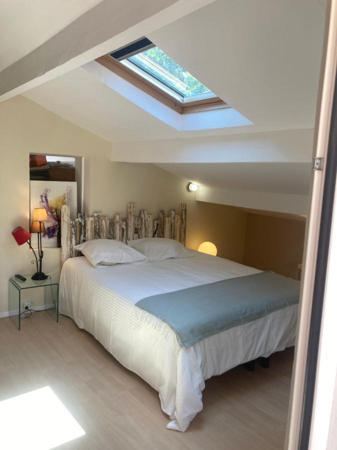 Maison De Charme Avec Piscine Et Jacuzzi Dans Cadre Exceptionnel Proche Marseille Mirabeau エクステリア 写真